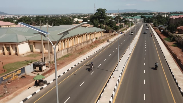 80W power pole hight 12m all-in-one solar powered street lights for highway infrastructure projects in Africa