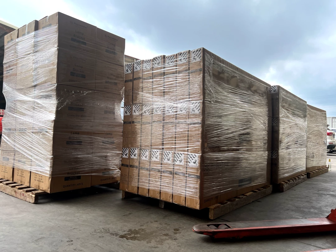 Export packaging of solar panels, batteries, and street light poles