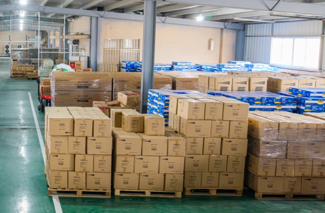 Finished solar street lights stored in warehouse before global delivery