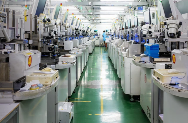 LED module assembly for commercial solar street light manufacturing