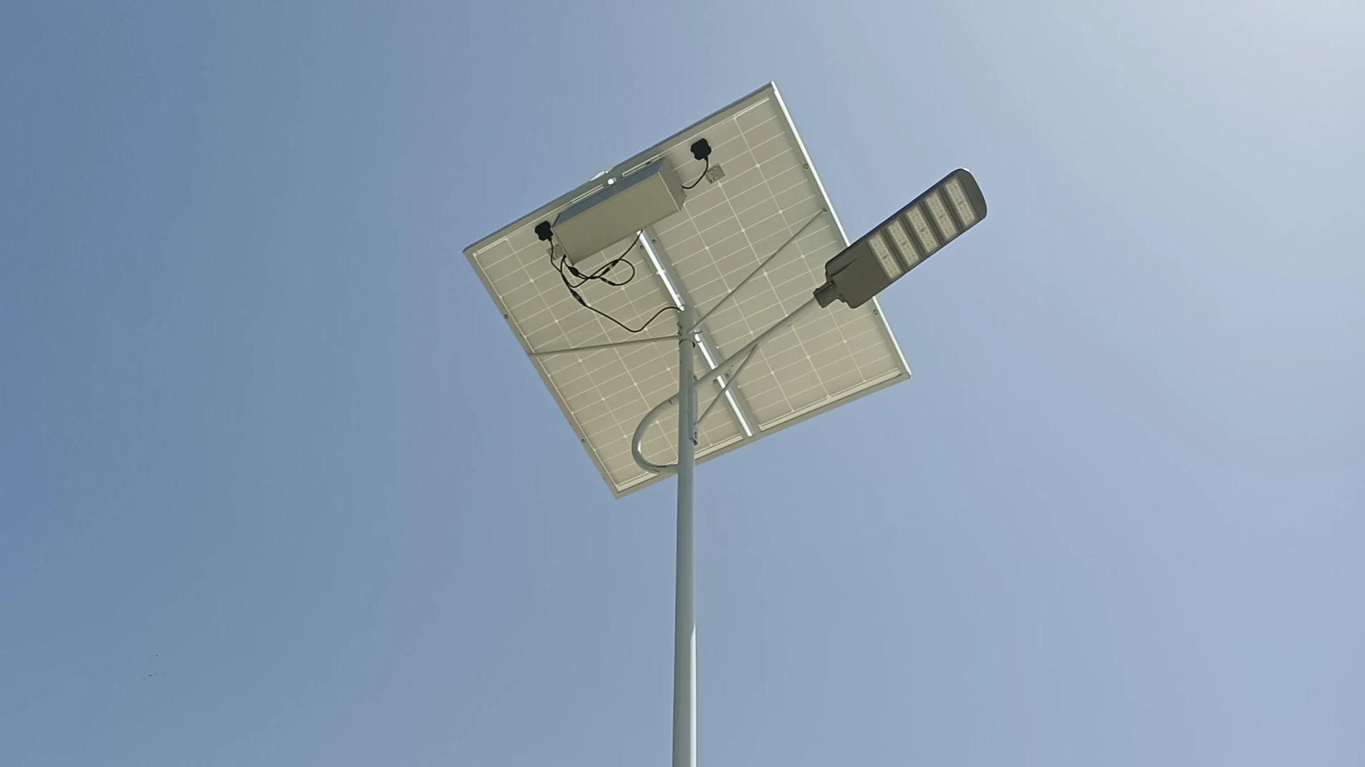 LiFePO4 lithium battery system used in outdoor solar street lighting