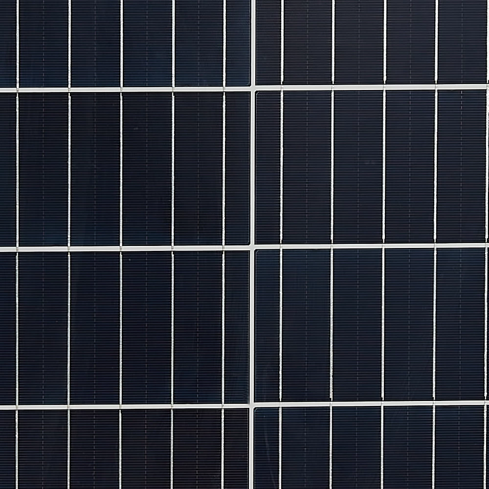 Monocrystalline solar panel for high efficiency solar street light