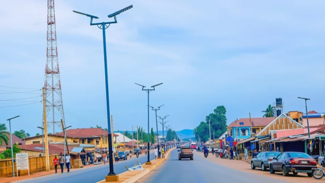 Off-grid solar street lighting for remote road applications