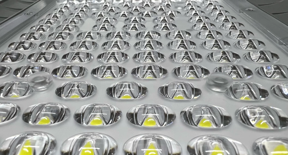 Professional lens design for M1-M5 road lighting