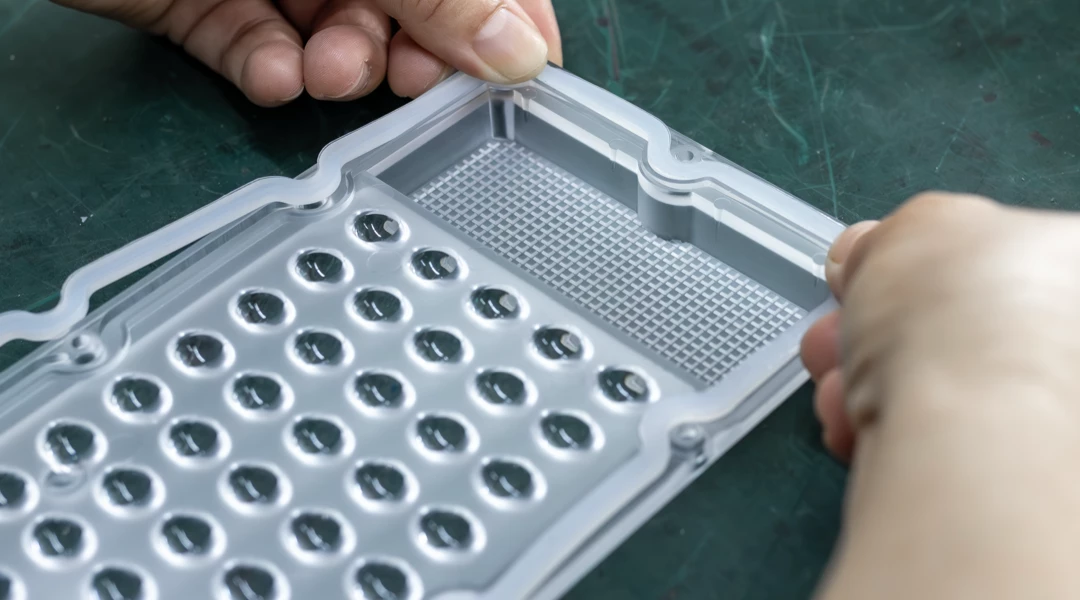 Solar street light sub assembly